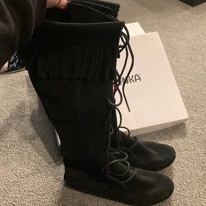 Minnetonka Suede Fringe Boots